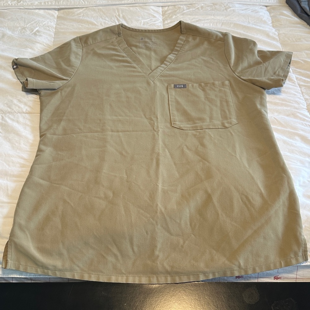 Figs Scrub Top